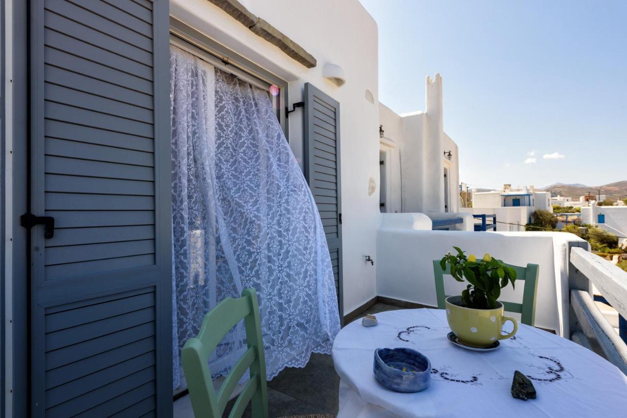 Hara'S Villa In Naousa , Paros Exterior photo